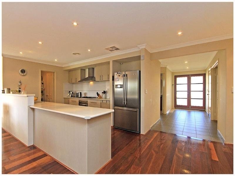 15 Ingham Street, Aveley WA 6069