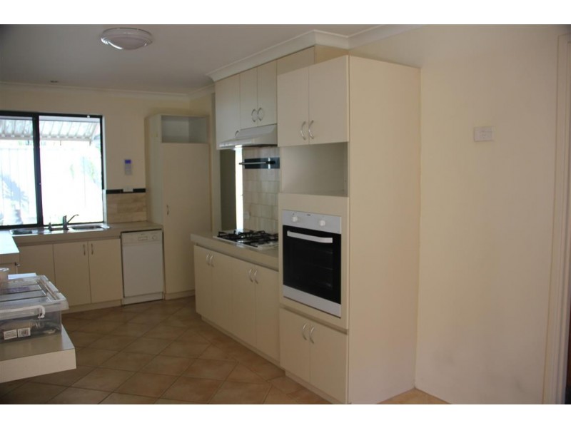 39 Wyperfeld Gdns, Ballajura WA 6066