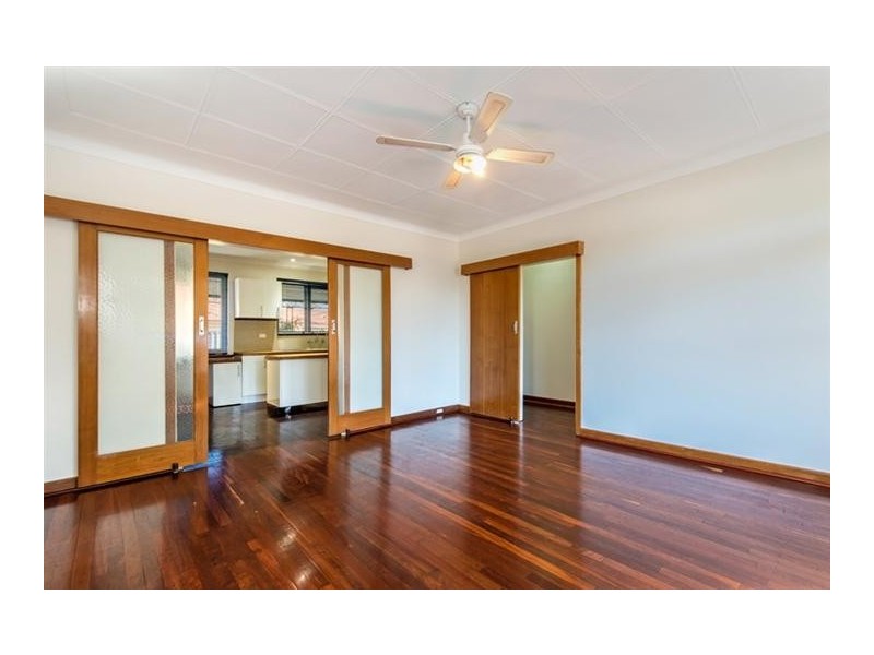 43 Fourth Avenue, Bassendean WA 6054