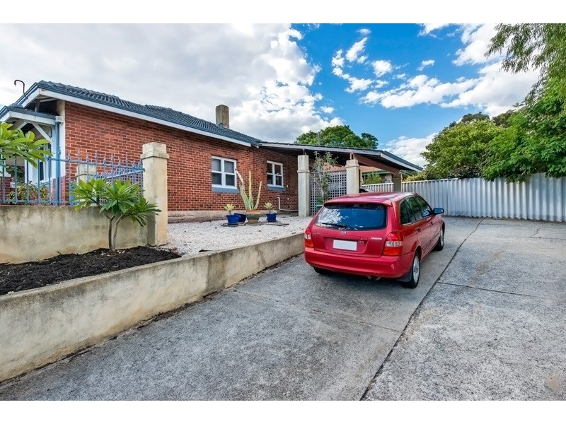 69 Slade Street, Bayswater WA 6053
