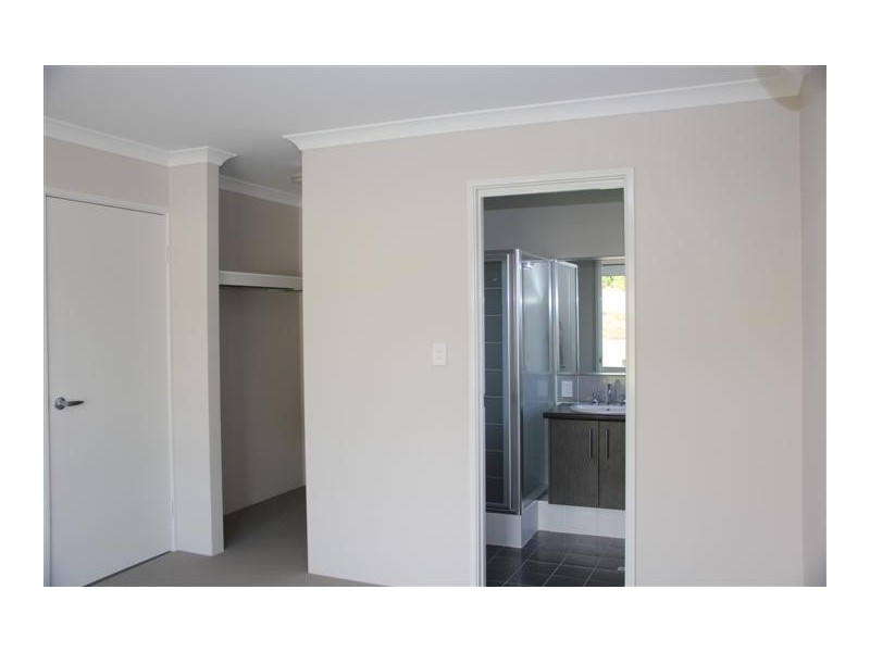 Unit 1, 30 Avenell Road, Bayswater WA 6053