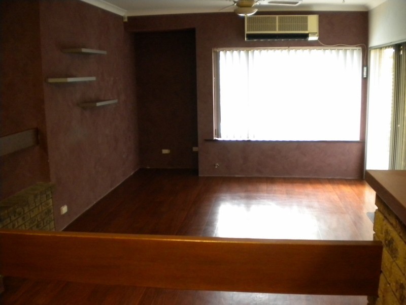 42 Wimbledon Drive, Kingsley WA 6026