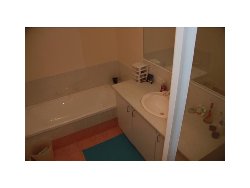 U3, 16 Maroog Way, Nollamara WA 6061