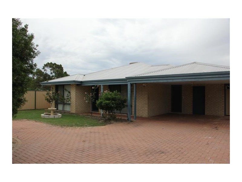 11A Farnaby Lane, Beckenham WA 6107