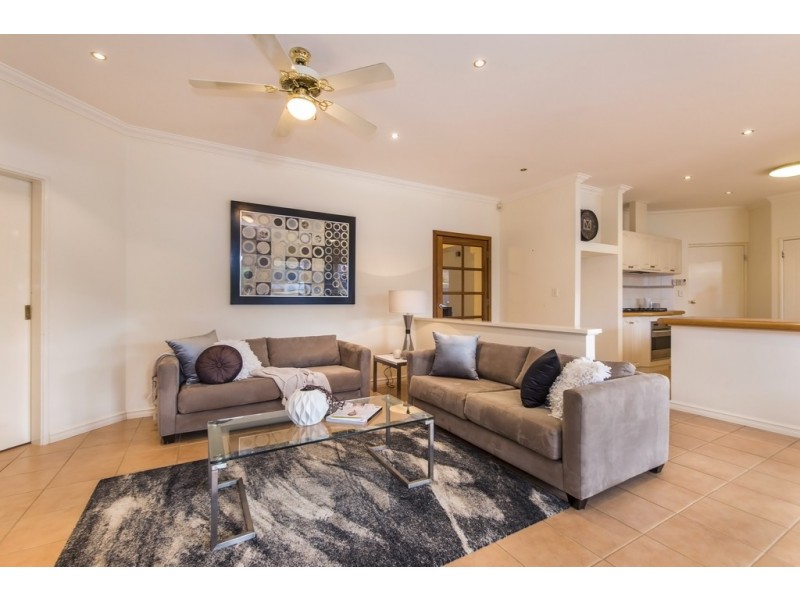 8 Meakins Court, Bayswater WA 6053