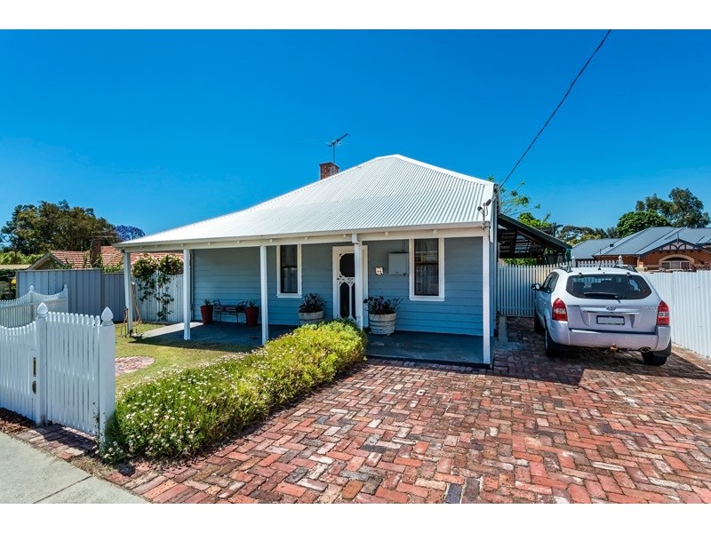 64 Railway Parade, Bayswater WA 6053