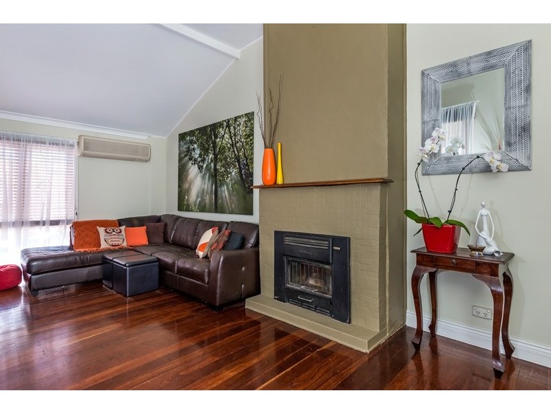 64 Railway Parade, Bayswater WA 6053