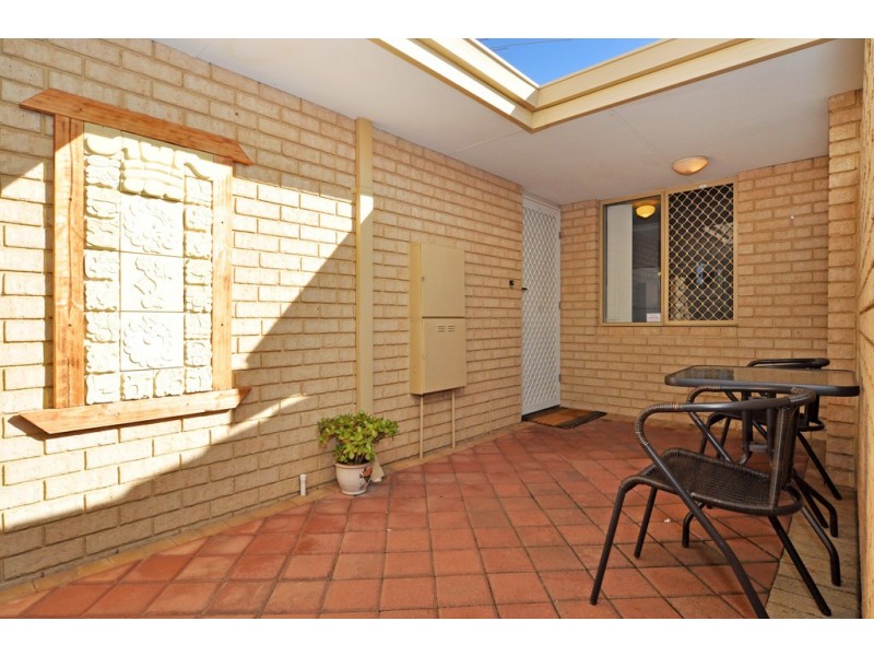 1/5 Braewood Court, Nollamara WA 6061