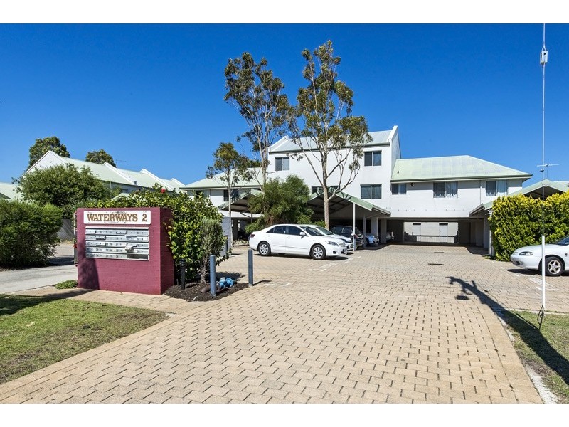 23/2 Waterway Court, Churchlands WA 6018