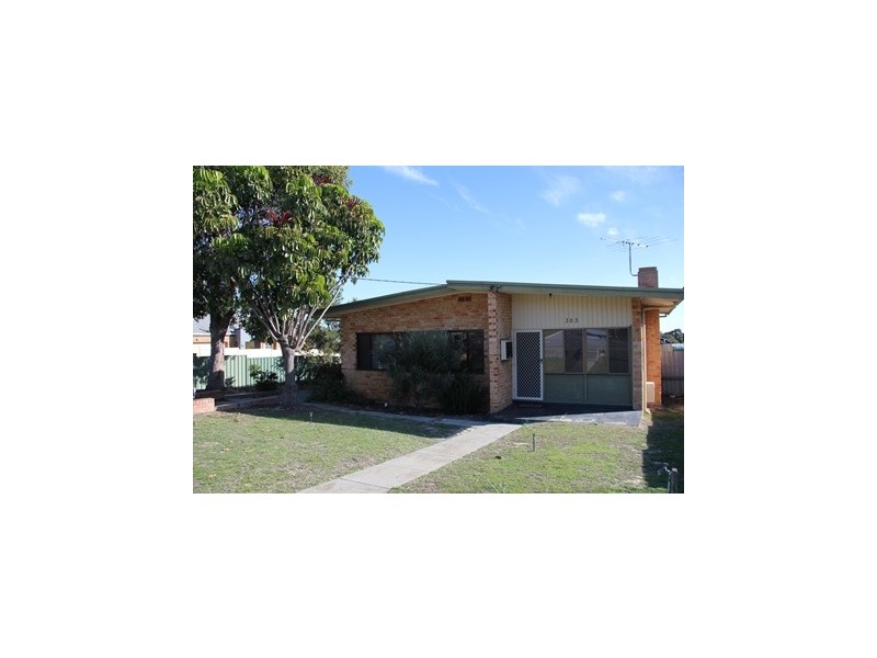 383 Flinders Street, Nollamara WA 6061