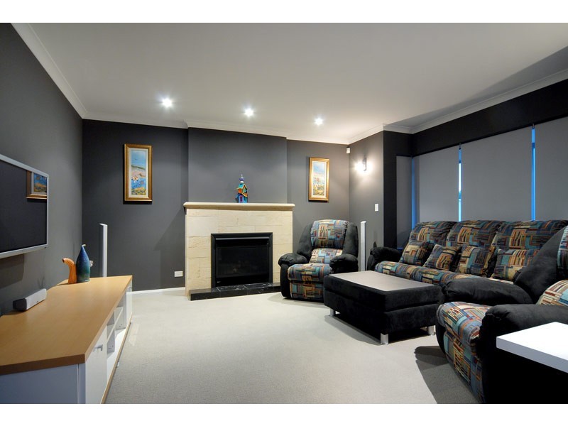 14 Heliconia Turn, Stirling WA 6021