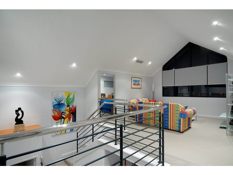 14 Heliconia Turn, Stirling WA 6021