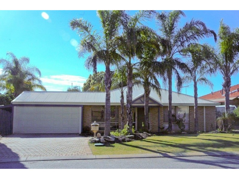 5 Rosebud Court, Landsdale WA 6065