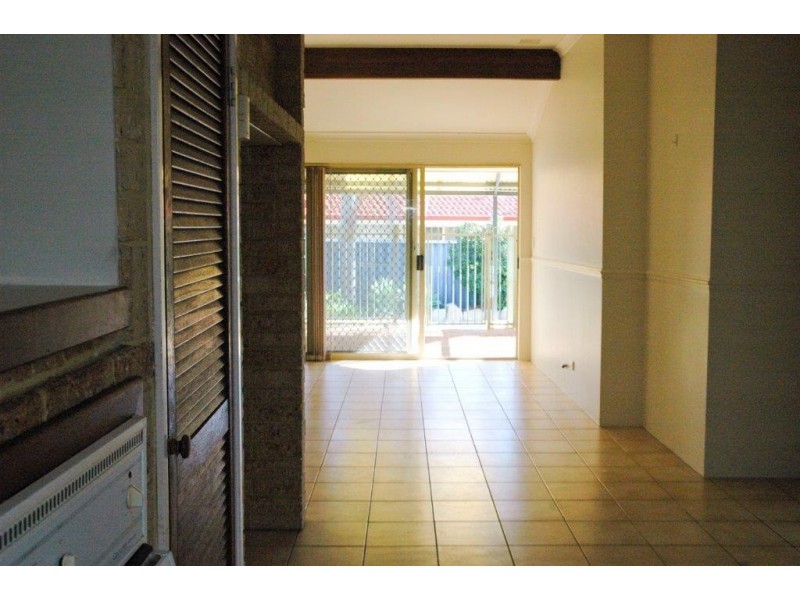 5 Rosebud Court, Landsdale WA 6065