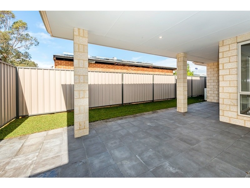 4 Dunstone Road, Bayswater WA 6053