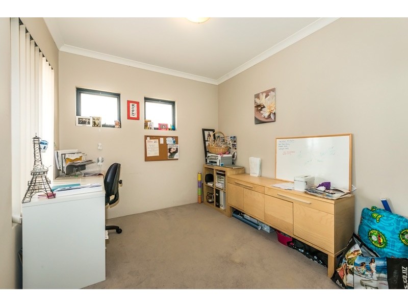 1/40 Moojebing Street, Bayswater WA 6053