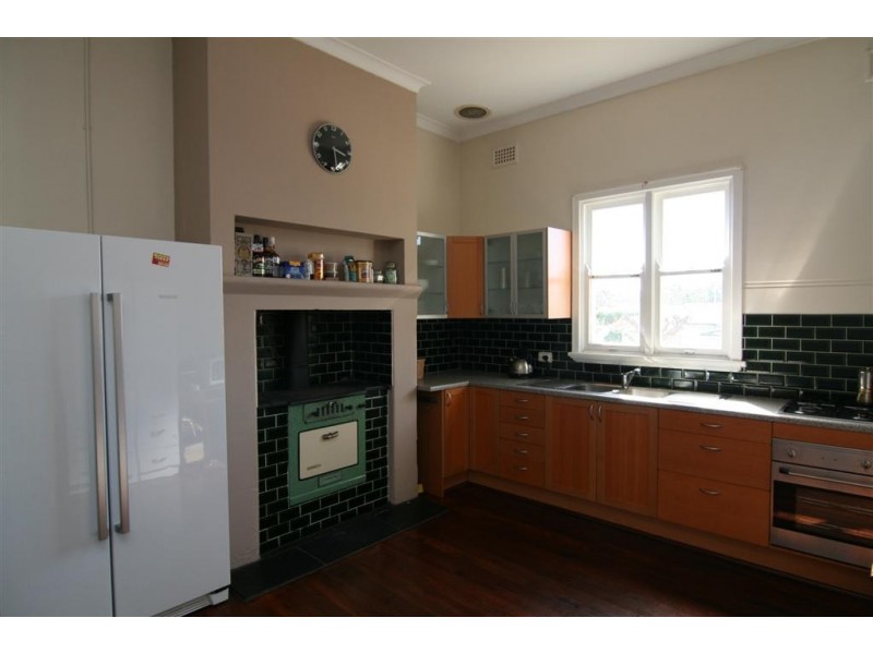 12 Grand Promenade, Bayswater WA 6053