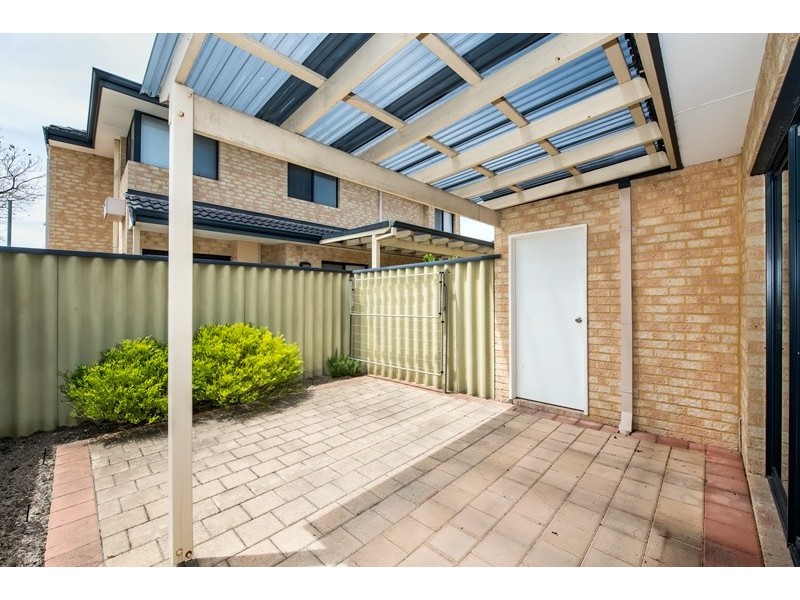 28B Pearl Road, Cloverdale WA 6105