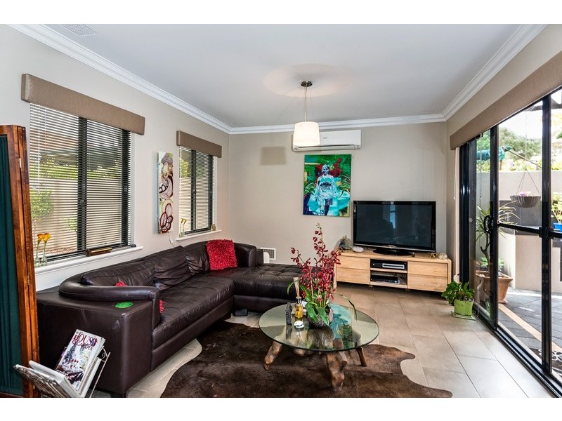 2/4 Beaver St, Tuart Hill WA 6060