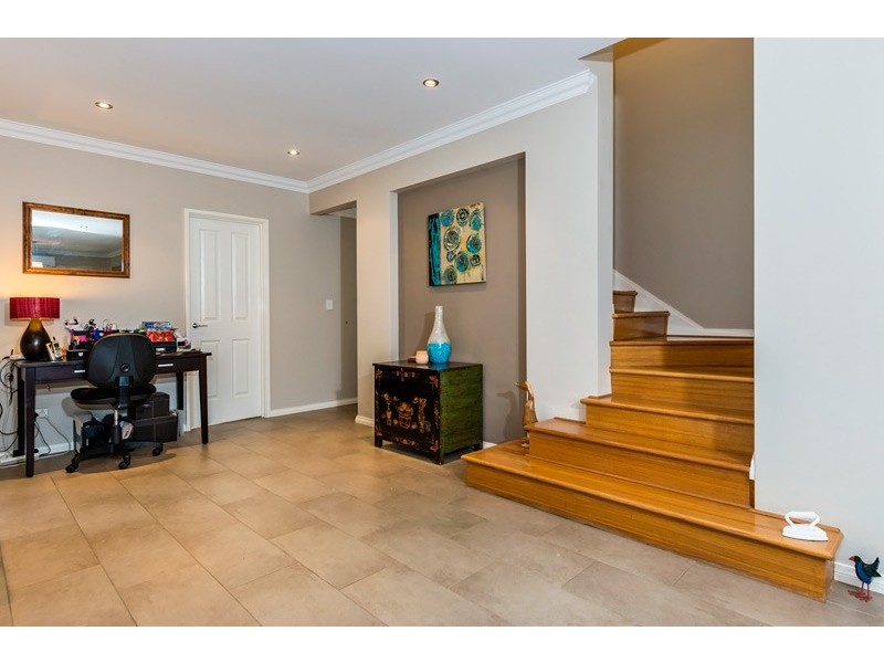 2/4 Beaver St, Tuart Hill WA 6060