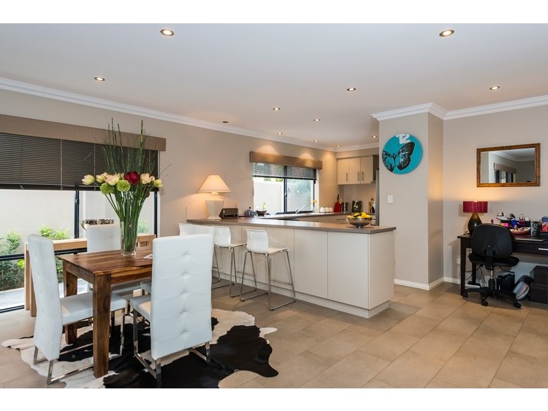 2/4 Beaver St, Tuart Hill WA 6060