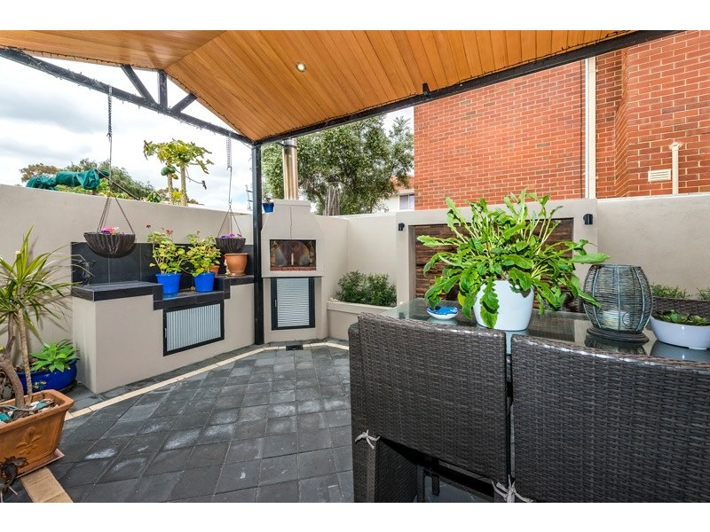 2/4 Beaver St, Tuart Hill WA 6060