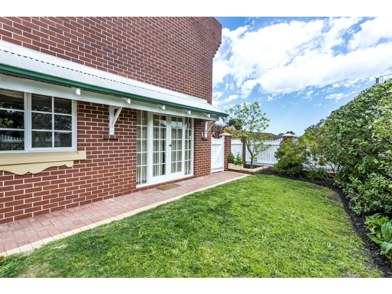 1/127 Ninth Ave, Inglewood WA 6052