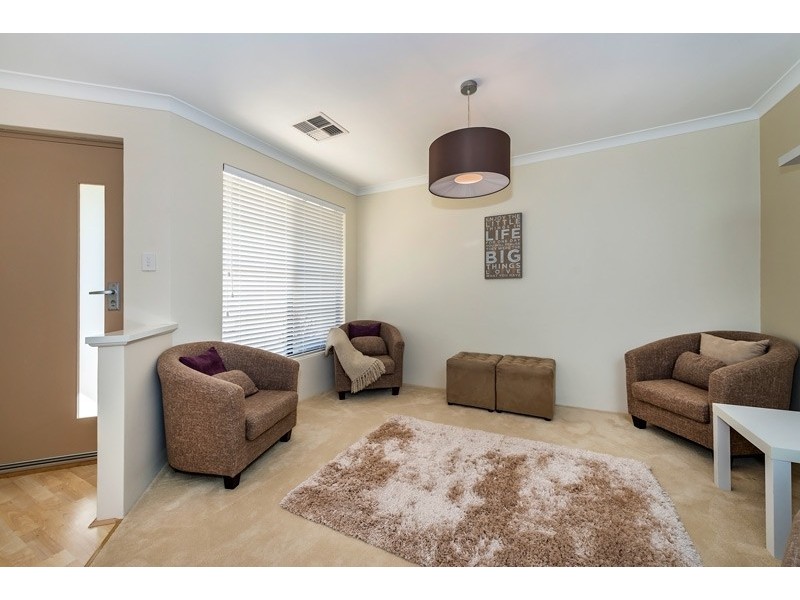 17 Hidcote Turn, Aubin Grove WA 6164