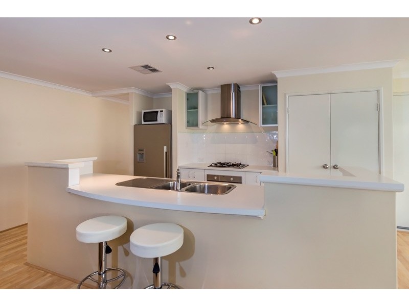 17 Hidcote Turn, Aubin Grove WA 6164