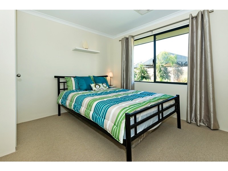 17 Hidcote Turn, Aubin Grove WA 6164