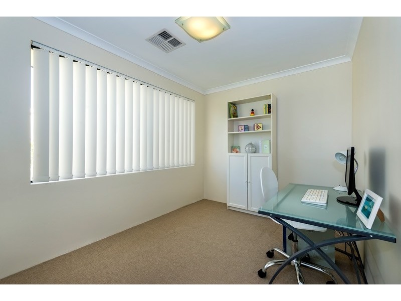 17 Hidcote Turn, Aubin Grove WA 6164