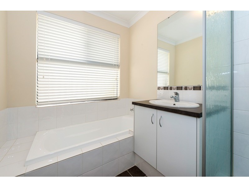 17 Hidcote Turn, Aubin Grove WA 6164