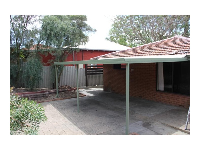 209 Peninsula Road, Maylands WA 6051