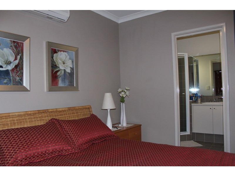 2/40 Moojebing Street, Bayswater WA 6053