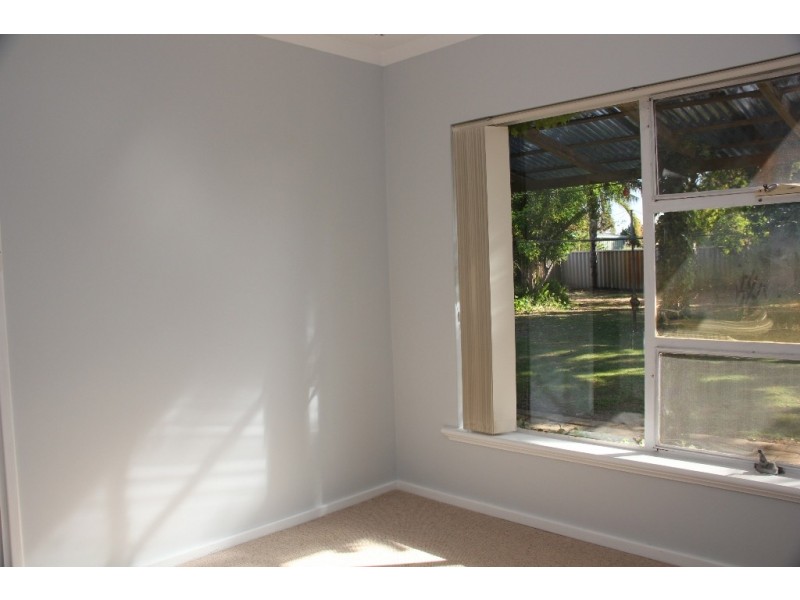 39 Cheviot Street, Dianella WA 6059