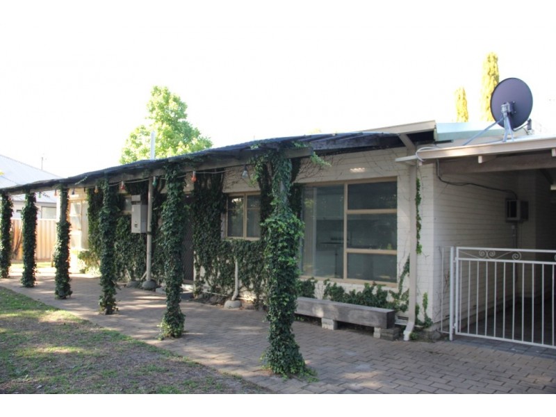 39 Cheviot Street, Dianella WA 6059