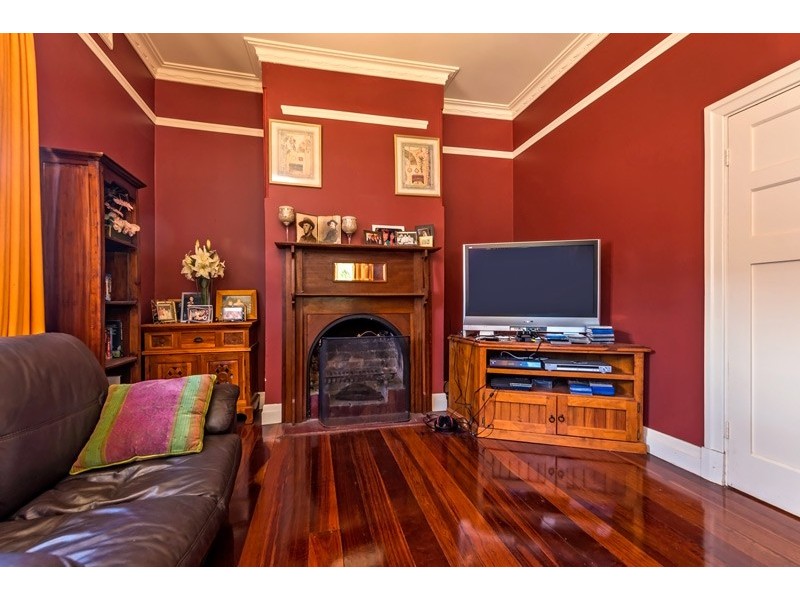 9 Arundel St, Bayswater WA 6053