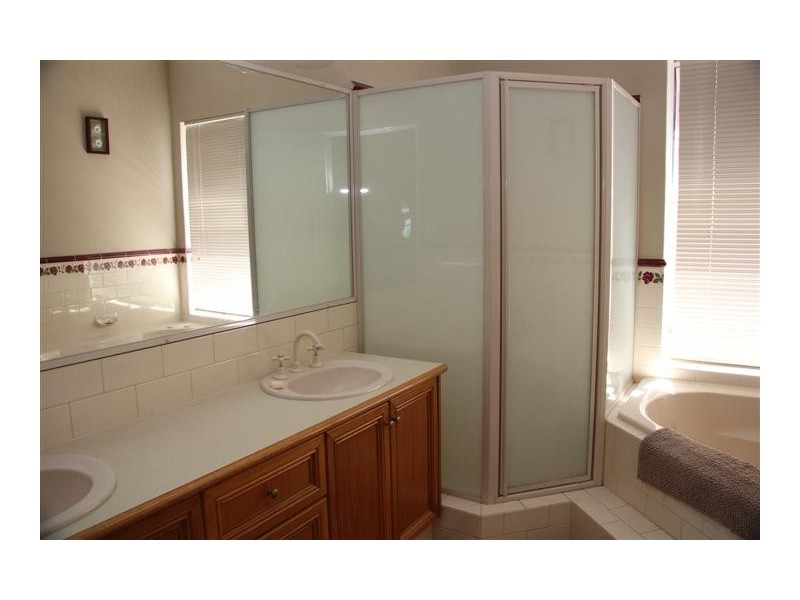 30 Arundel Street, Bayswater WA 6053