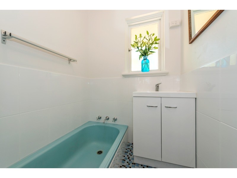 6 Elizabeth Street, Bayswater WA 6053