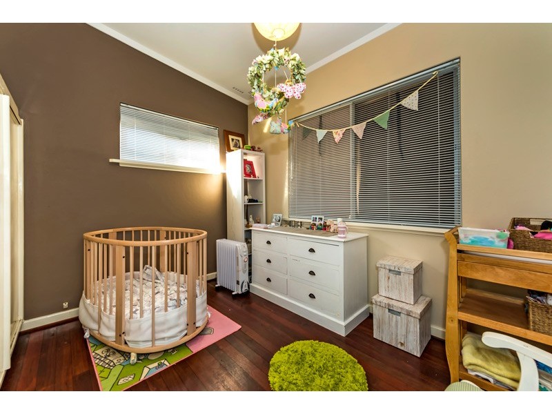 16 Kobelke Street, Dianella WA 6059