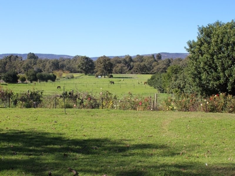 60 Forest Road, Henley Brook WA 6055