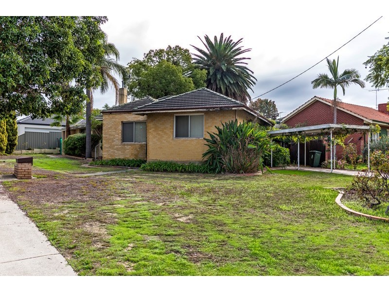 30 Barnes Street, Innaloo WA 6018