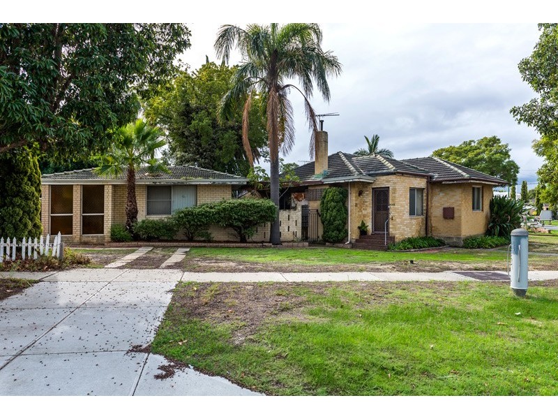 30 Barnes Street, Innaloo WA 6018