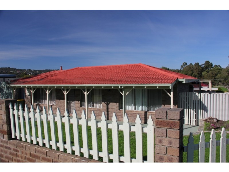 10 Dalwood Road, Swan View WA 6056
