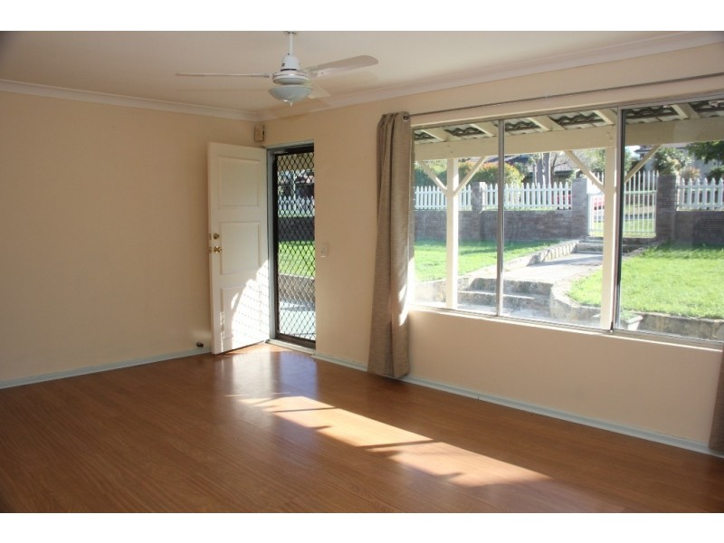 10 Dalwood Road, Swan View WA 6056