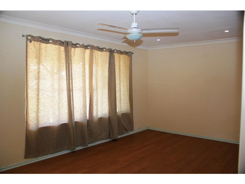 10 Dalwood Road, Swan View WA 6056