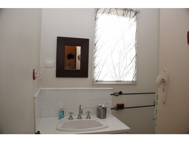 77 Crowther Street, Bayswater WA 6053