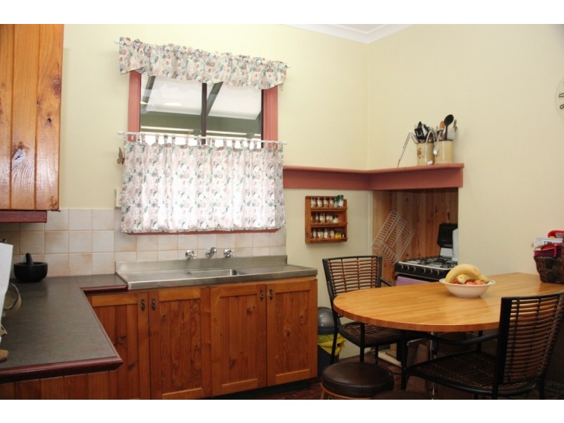 77 Crowther Street, Bayswater WA 6053