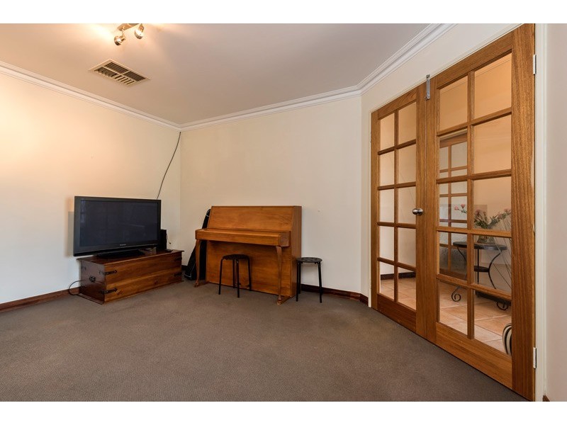 58 Kenmure Avenue, Bayswater WA 6053