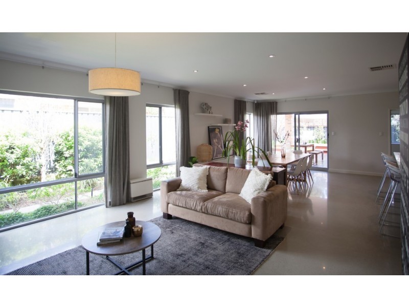 5 Laverstock Street, South Guildford WA 6055